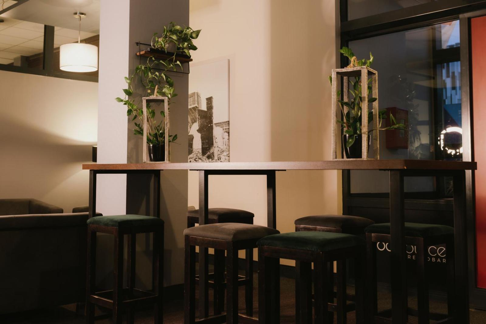 Economy Silesian Hotel Katowice Bagian luar foto