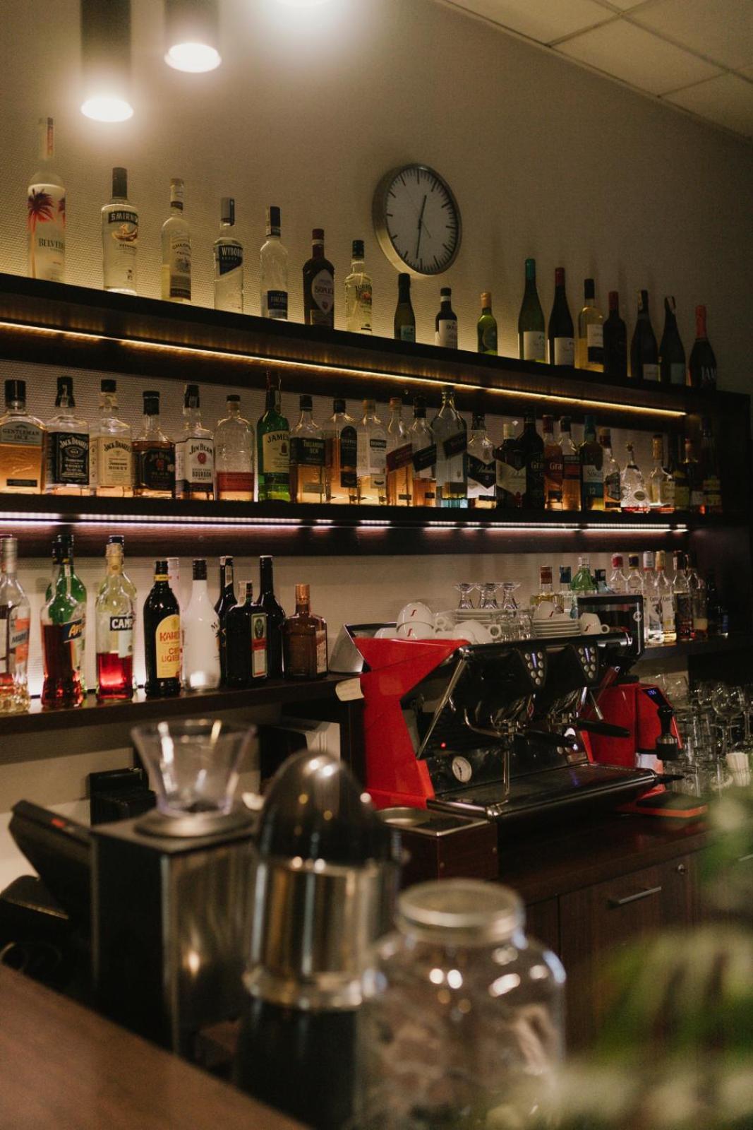 Economy Silesian Hotel Katowice Bagian luar foto