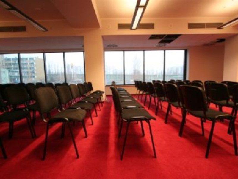 Economy Silesian Hotel Katowice Bagian luar foto