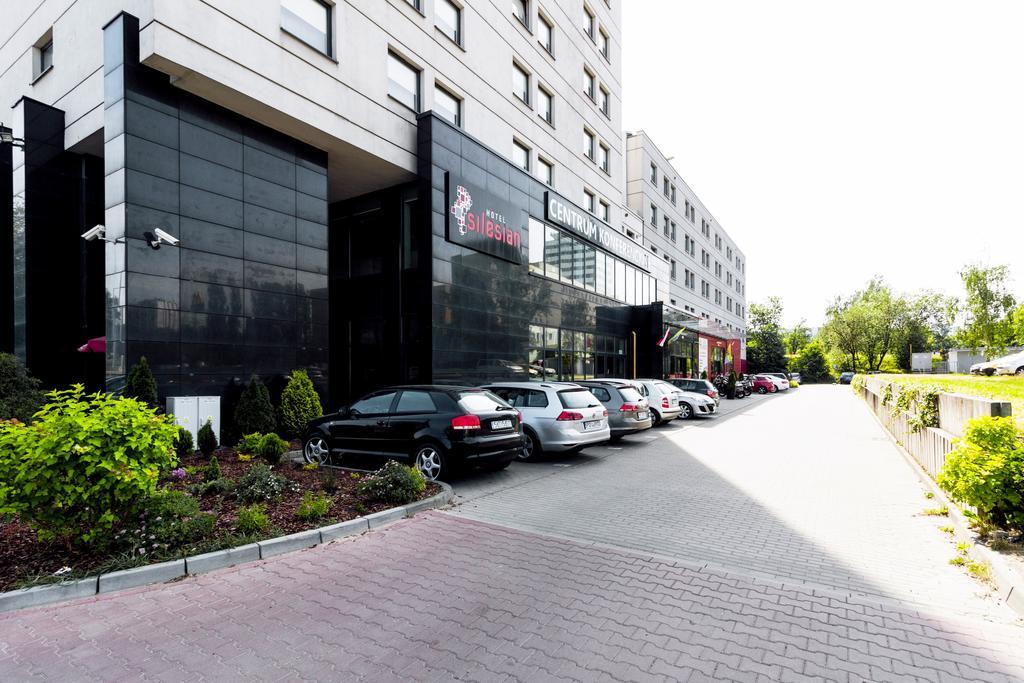 Economy Silesian Hotel Katowice Bagian luar foto